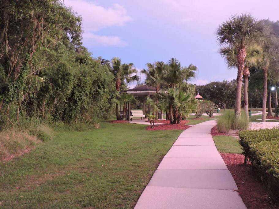 Enchanting Escape 3 Bedroom Minutes From Disney! Киссимми Экстерьер фото